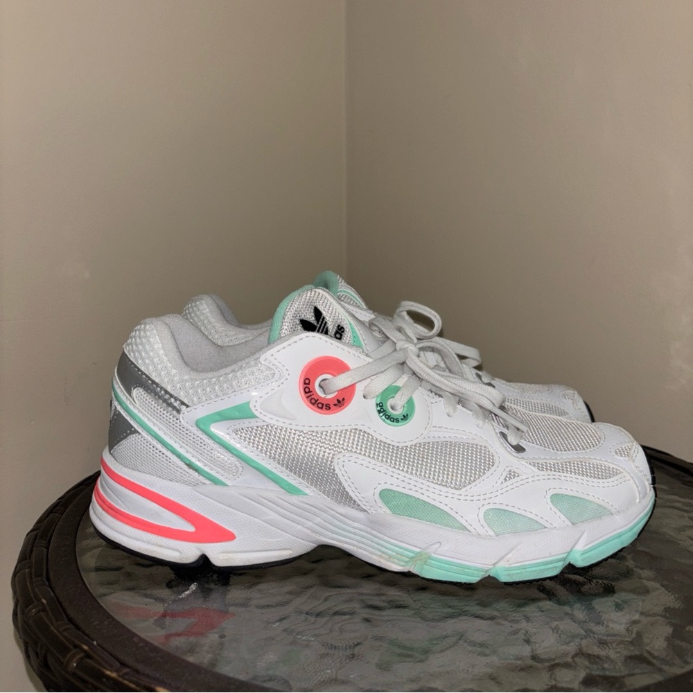 Adidas Astor White Pulse